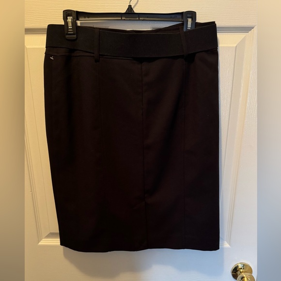 Black Skirt with Belt - Picture 3 of 5